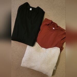Old Navy Women's  Bundle- Black Dress, Rust Dress, and Cream Sweater